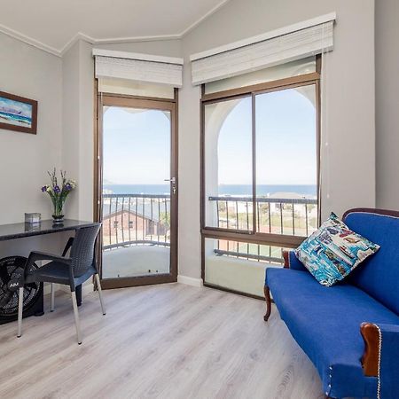 Big Blue Accommodation Bloubergstrand Exterior photo