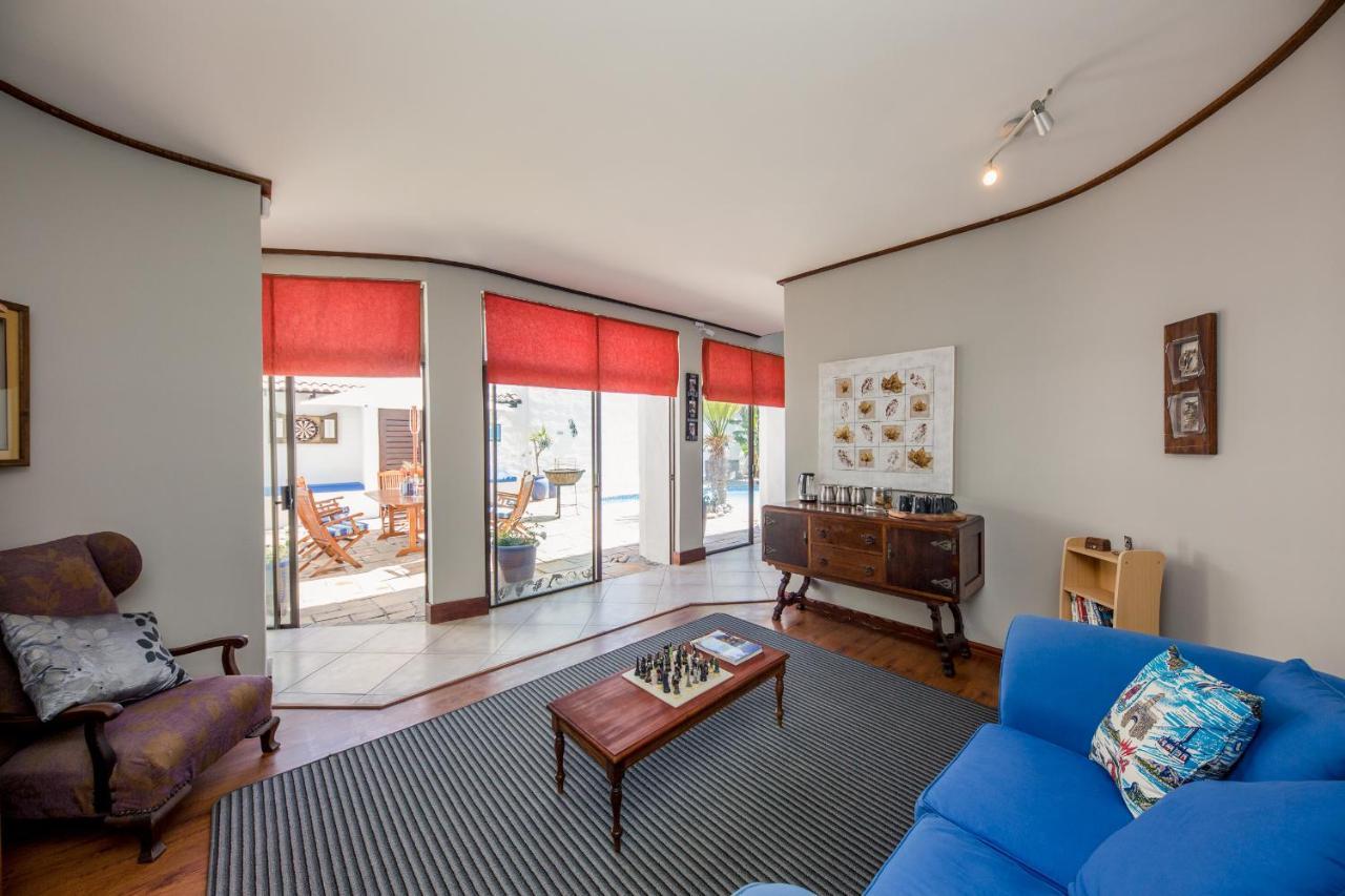 Big Blue Accommodation Bloubergstrand Exterior photo